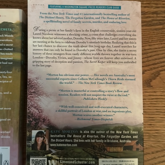 Book bundle - Picture 4 of 4